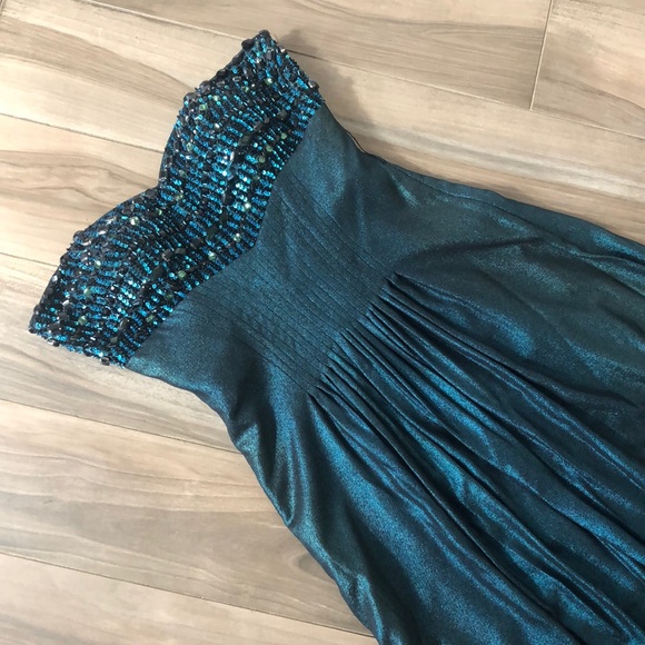 Mac Duggal Dresses & Skirts - Mac Duggal strapless floor length dress